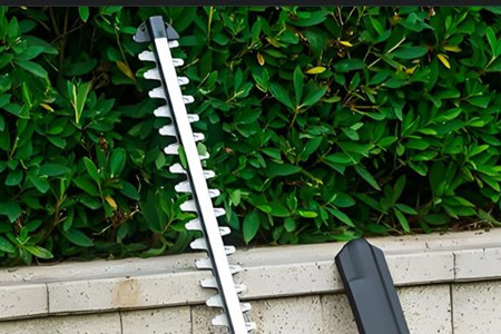 電動綠籬機刀片技術參數怎么選擇？